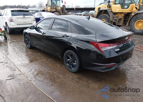 2022 Hyundai Elantra Sel z USA, uszkodzony, nr VIN KMHLM4AG0NU260835